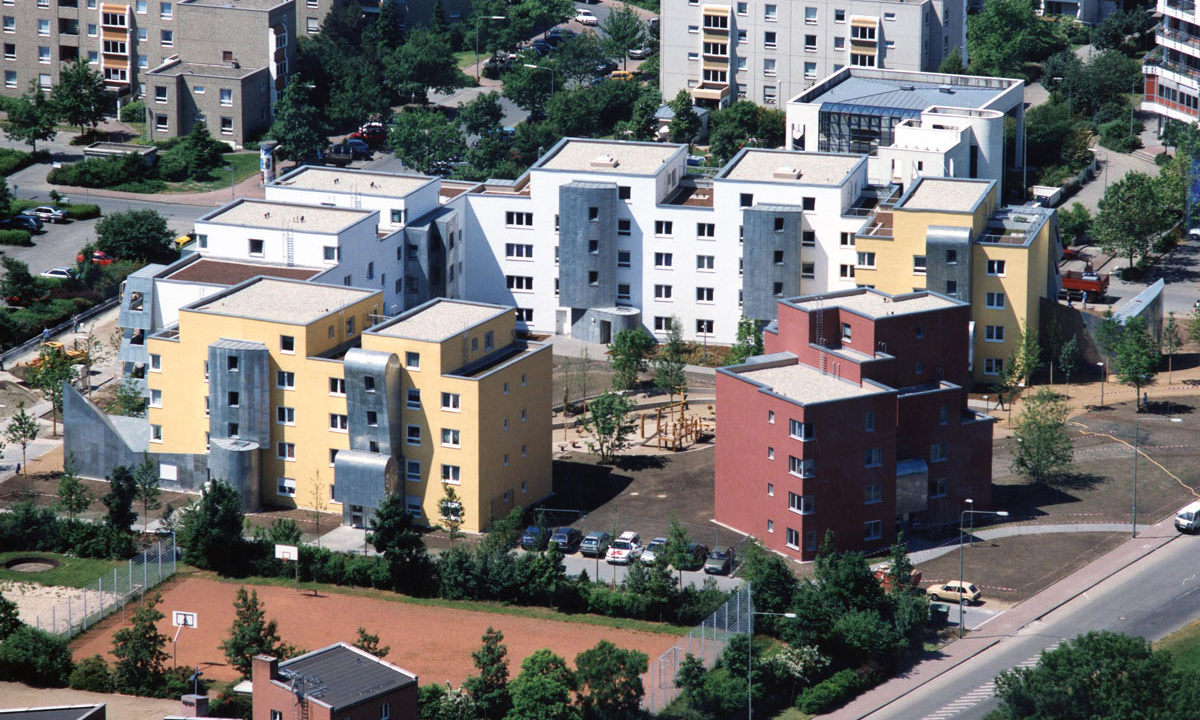 Die Gehry-Siedlung aus der Vogelperspektive (Foto: NHW). Die Gehry-Siedlung aus der Vogelperspektive (Foto: NHW).