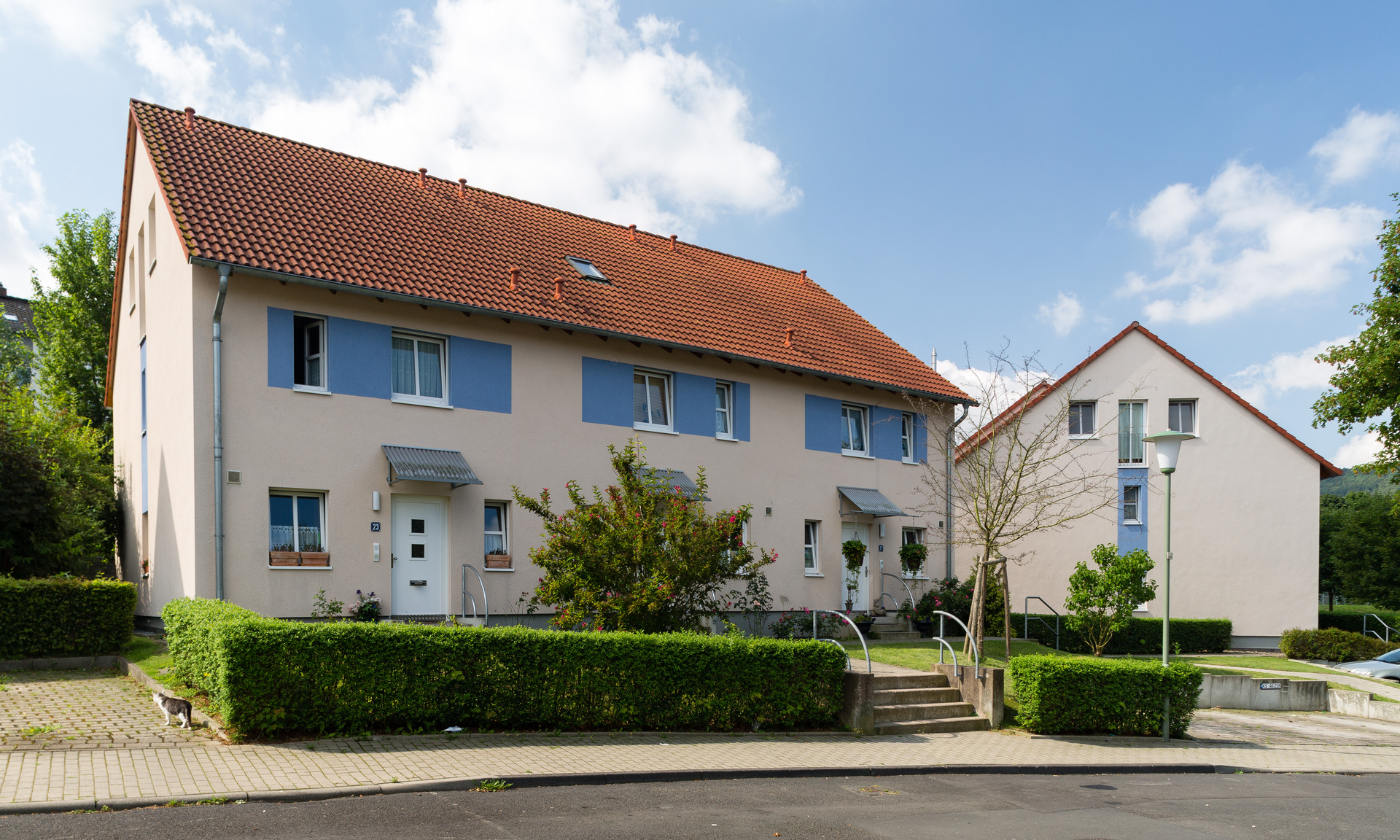 004 wurden mehrere Reihenhäuser in der Straße Im Lohre fertiggestellt. 004 wurden mehrere Reihenhäuser in der Straße Im Lohre fertiggestellt.
